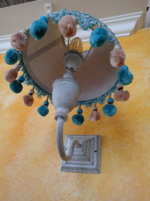 Лампа за стена , Стенни лампи, аплици