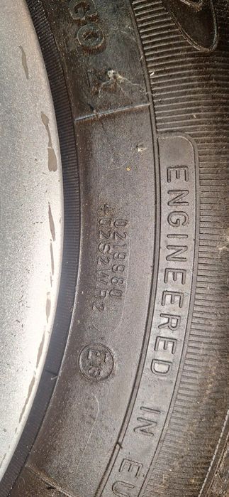 14 4x100 Bmw E30 Метални джанти с тасове и зимни гуми БмВ