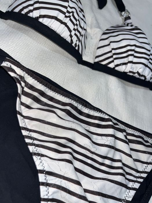 Дамски бикини черно-бели