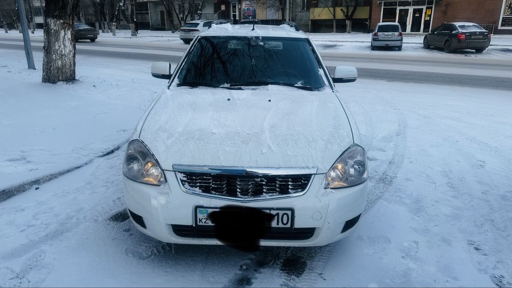 Продам приору уриверсал