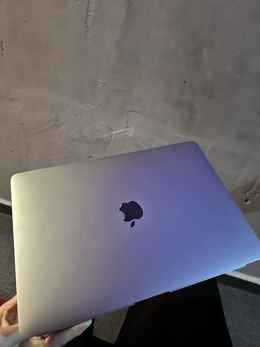 Макбук Про 15 с тачбаром