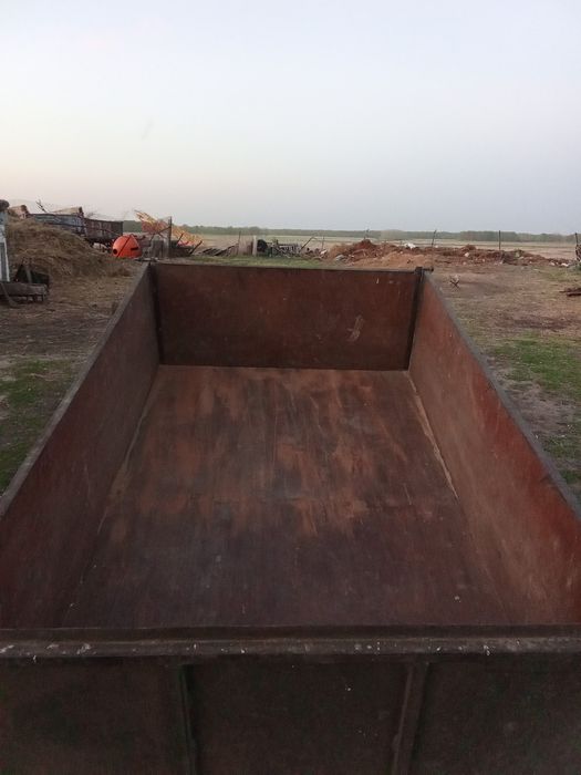 Продам прицеп 350000