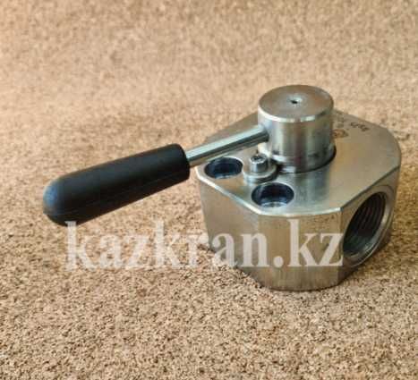 Кран гидравлический для автокрана 3-х ходовой 3/4" с открытым центром