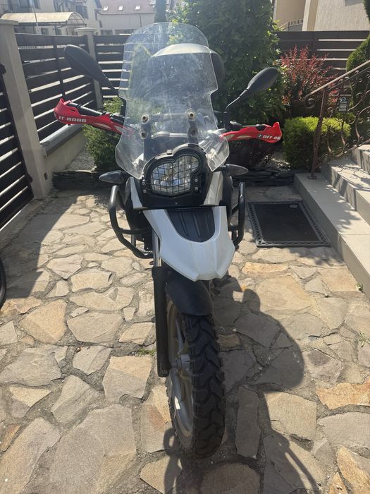 Bmw G650 GS 2011 vreau sa schimb cu cruiser!!