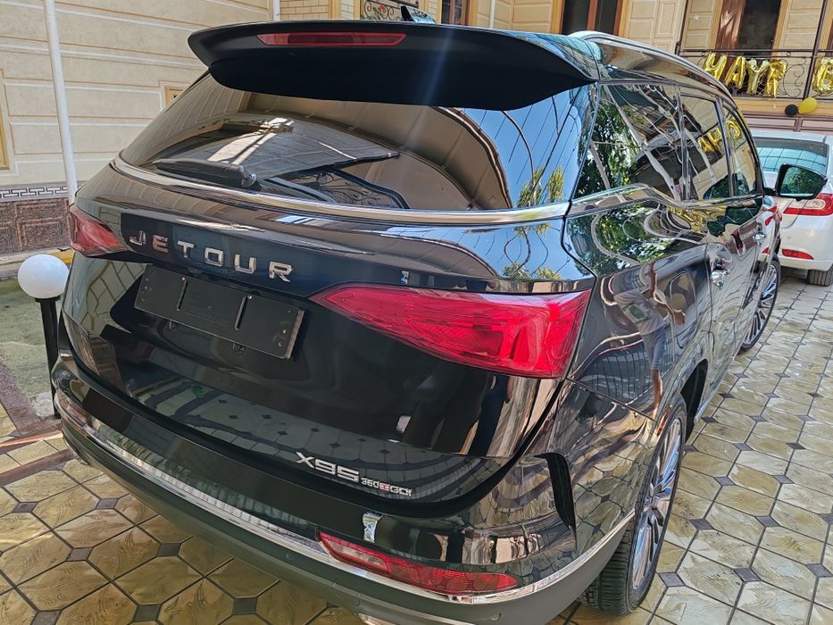 Jetour x95 yili: 2023 prabeg: 17.905