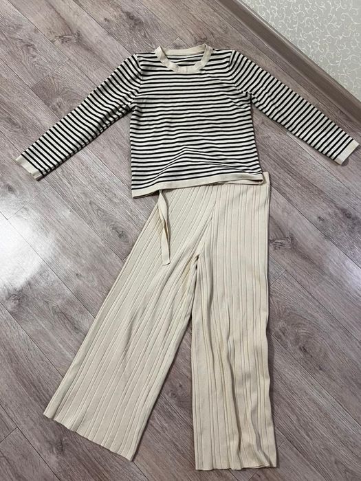 Кофты по 2500