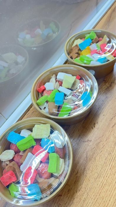 Сублимированные фрукты и мороженое