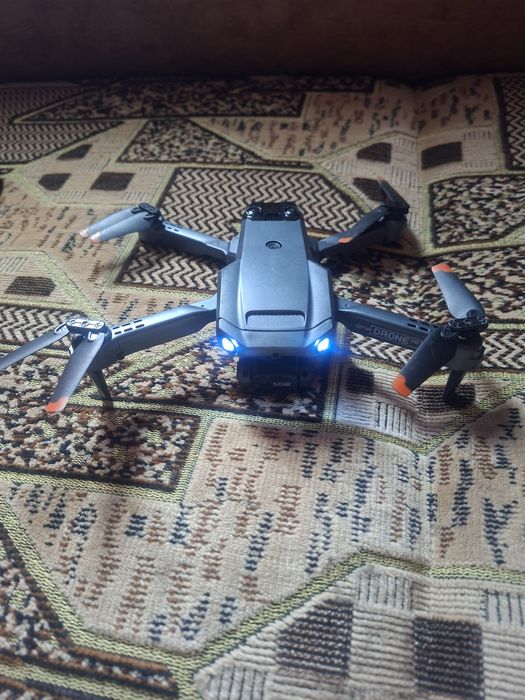 Vând dronă  bună