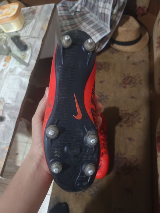 Se vinde ghete de fotbal Nike mercurial