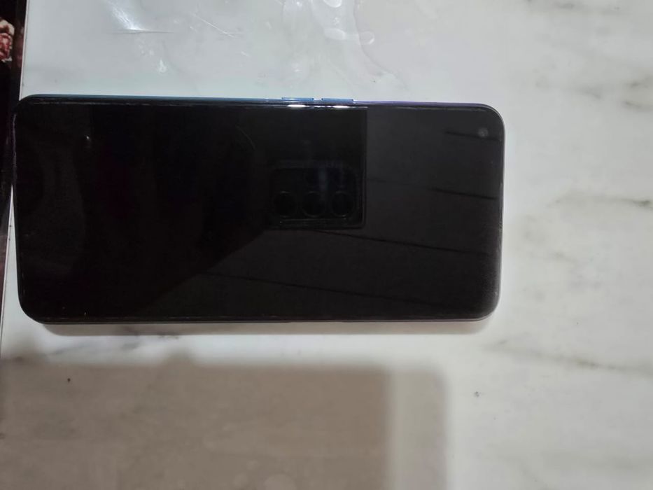 Oppo A72 в отличном состоянии