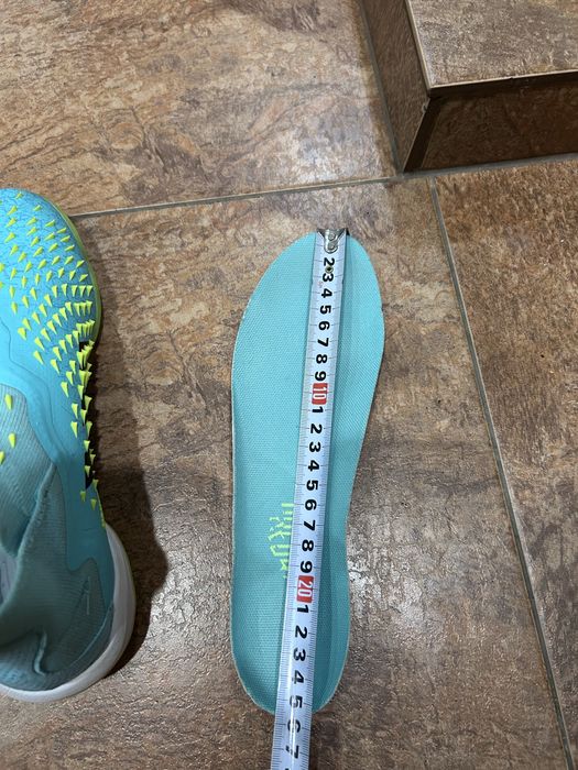 Продам бутсы сороконожки