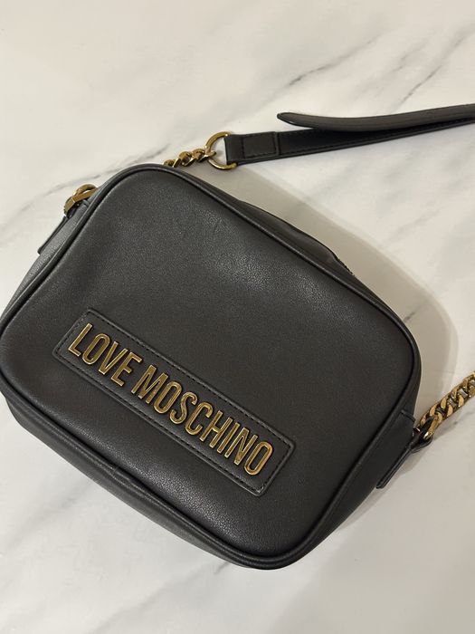 Оригинална Love Moschino дамска чанта + калъф