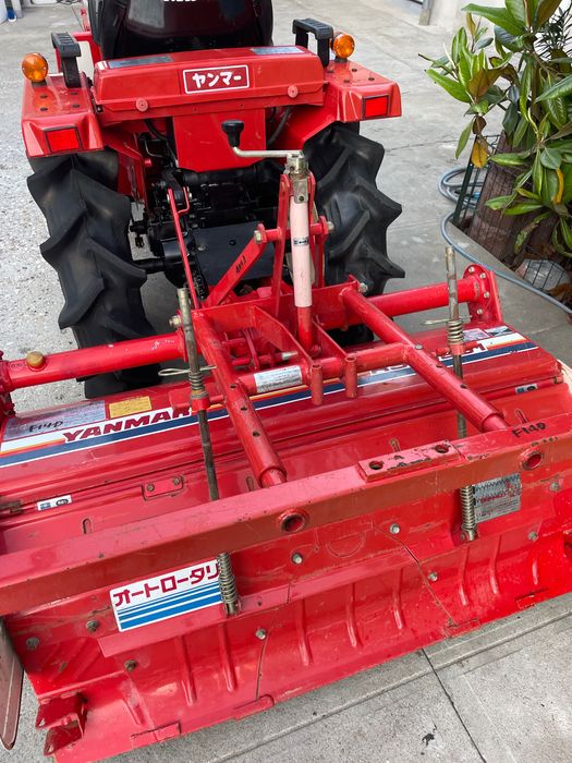 Tractor japonez Yanmar F-14 , 4x4