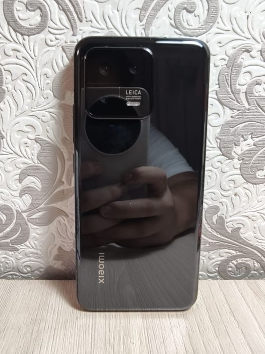 Смартфон Xiaomi 13