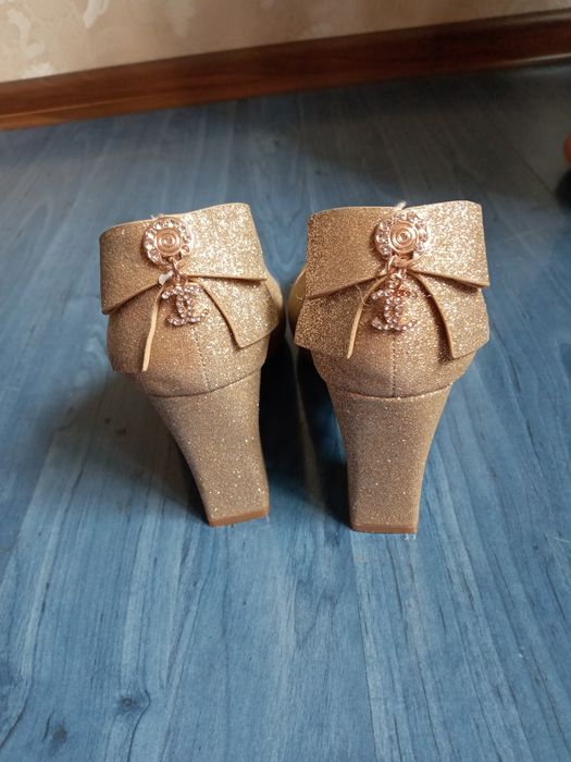 Продам туфли новый