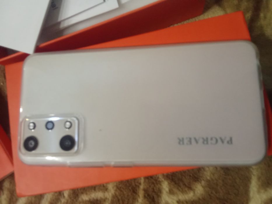 Продам новый телефон