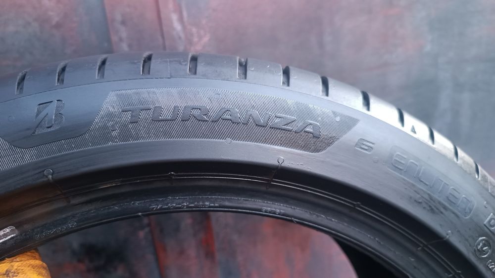 225/45/17 Bridgestone Дот 1723