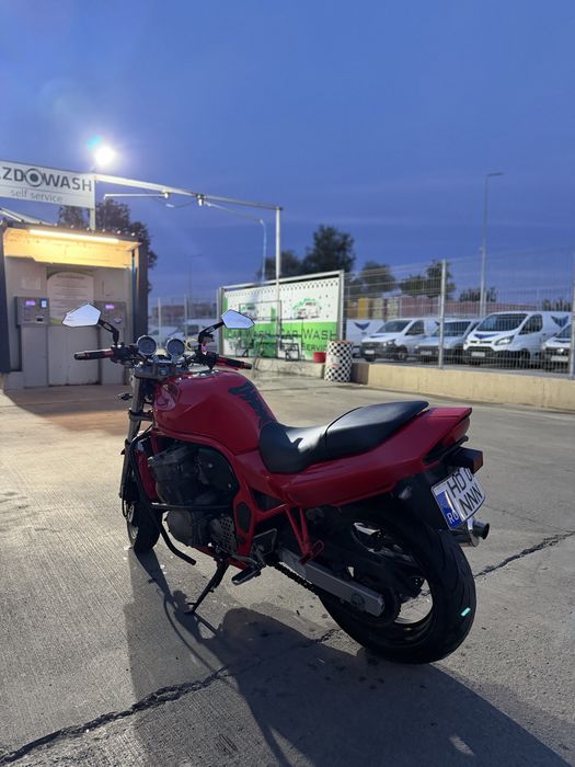 suzuki gsf600 A2