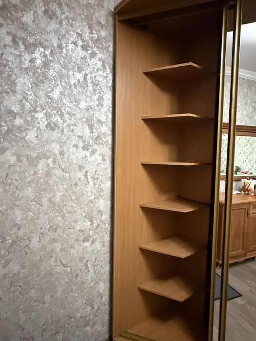 Шкаф в корридор
