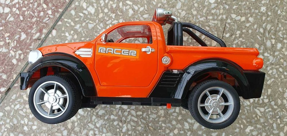 Masina Pick-Up Rosu sau Portocaliu pentru copii cu telecomanda