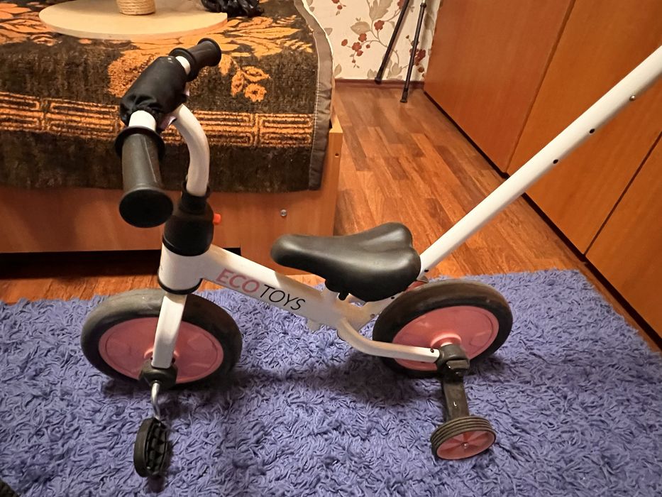 Tricicleta pentru copii