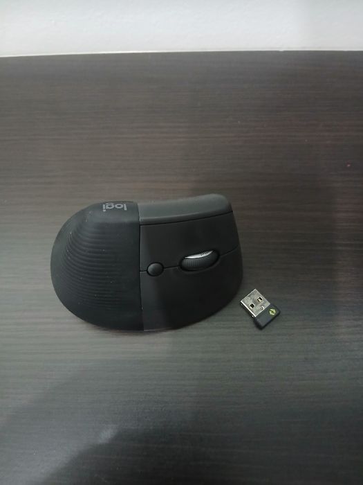 Mouse Logitech vertical Lift