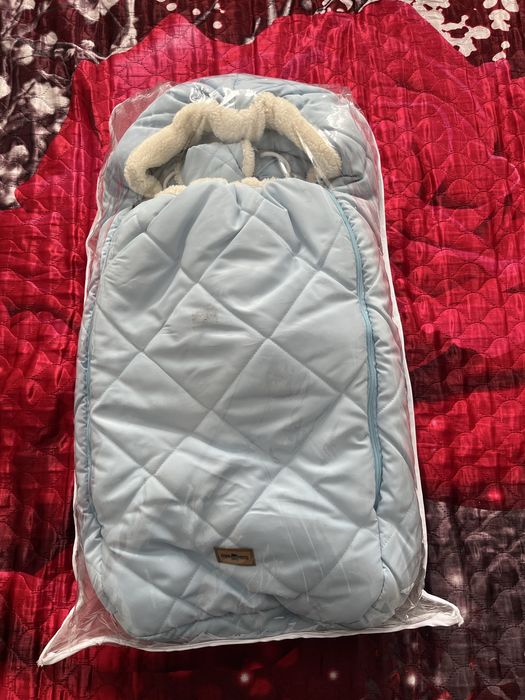 Продам детский конверт-комбинезон на выписку