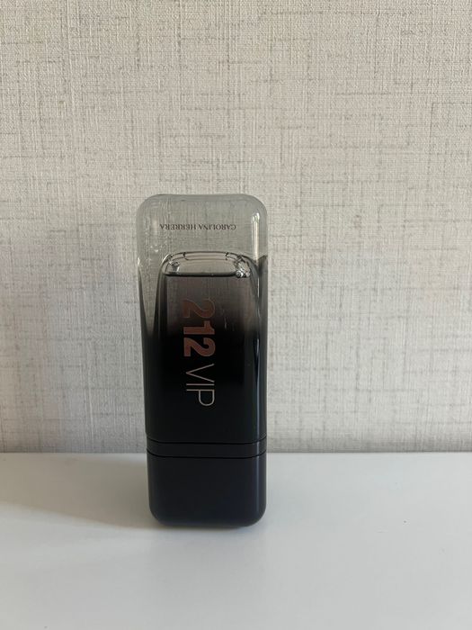 Carolina Hererra 213 VIP Black