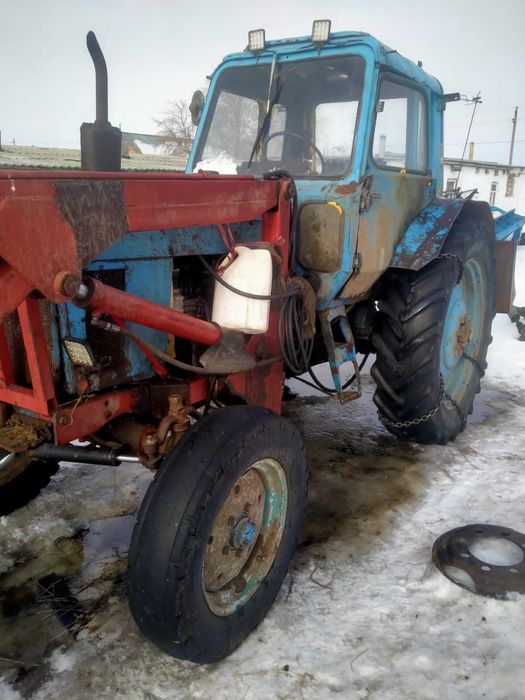 Трактор МТЗ 80 на разбор