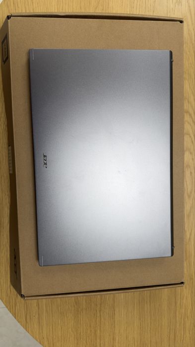 Лаптоп Acer Aspire 5  A515-57G – Пълен комплект с кутия + Подарък мишка!