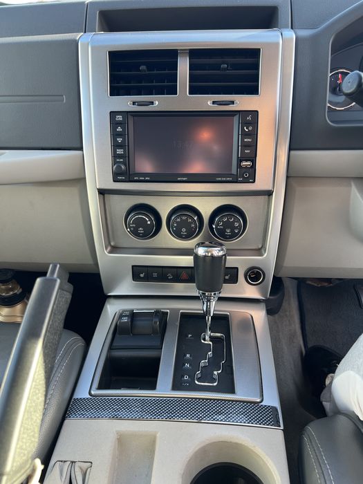 Jeep Cherokee 2.8 diesel din 2009