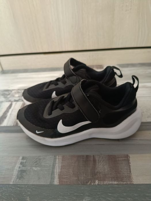 Детски маратонки Nike