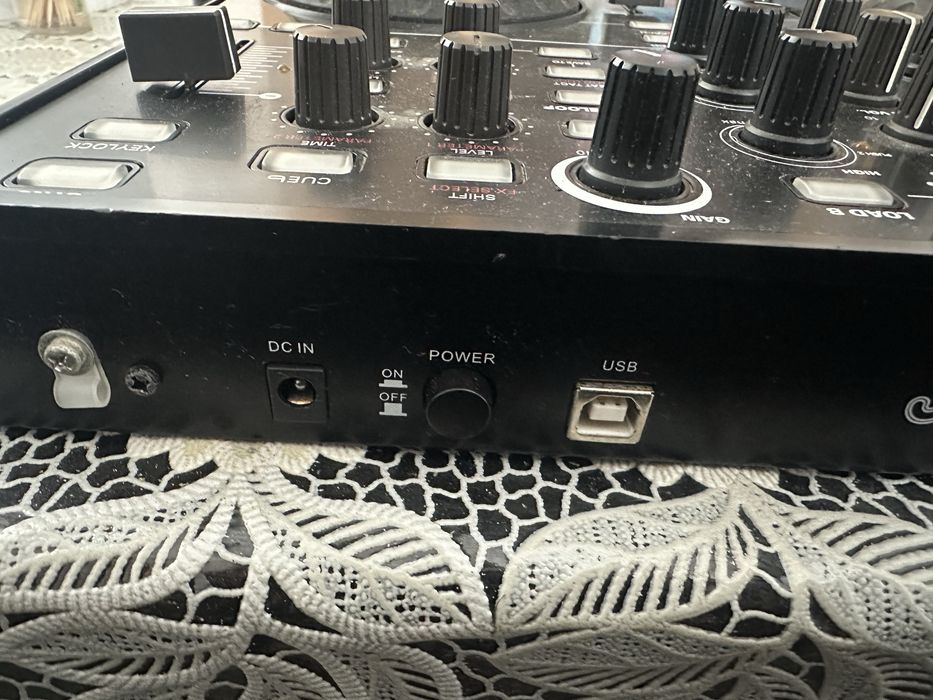Пулт за  Dj reloop