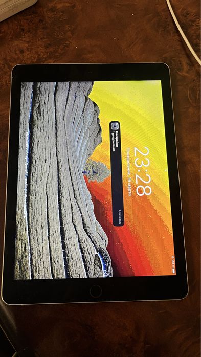 Продам айпад в хорошем состоянии