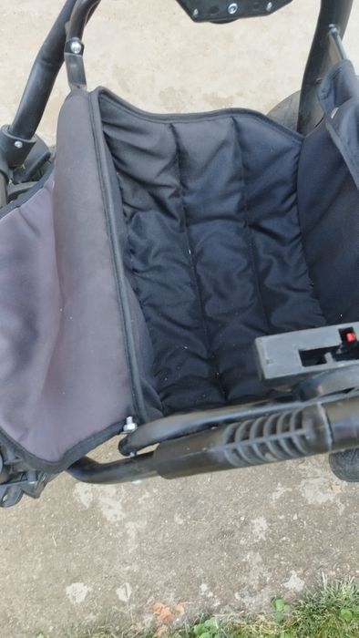 Продавам бебешка количка ZIPP (с два коша) само за 90 лева!