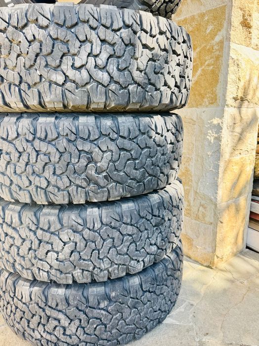 Set 5 anvelope AT BF Goodrich (BFG) KO2 265/70 R17 foarte bune!
