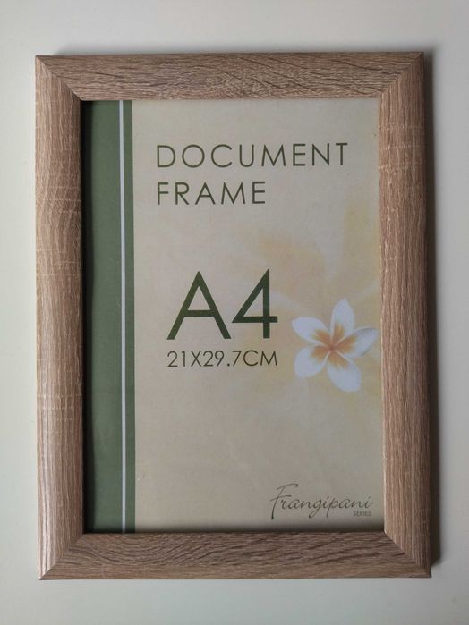 Две дървени рамки с размери 30/40 и 20/29