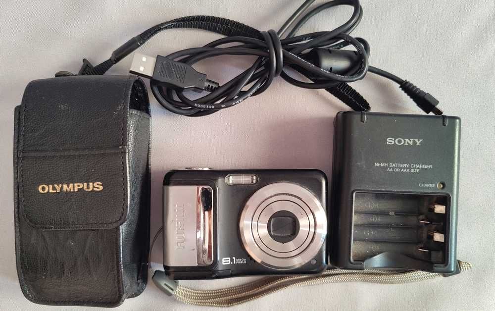 FUJI A850, 8.1 MP, zoom optic 8X