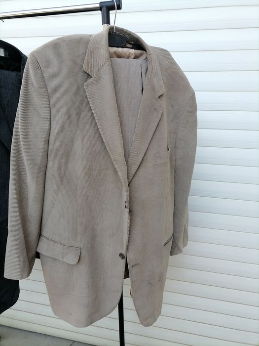 Costume și pantaloni bărbați M 64.