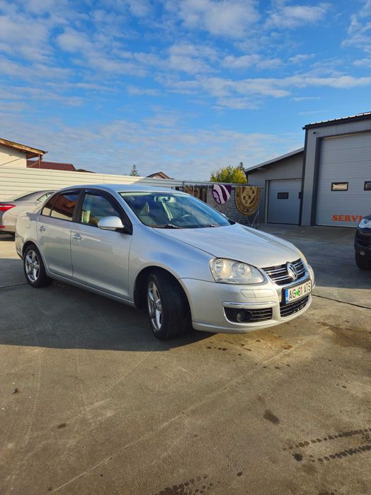 Volkswagen Jetta Comfortline 2008 - Benzină + GPL