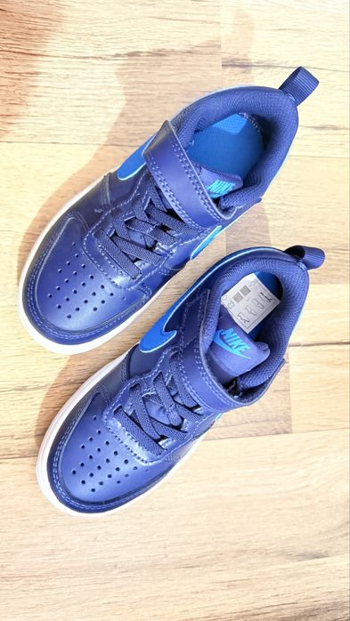 Adidasi baietel Nike marinea 27.5 Noi