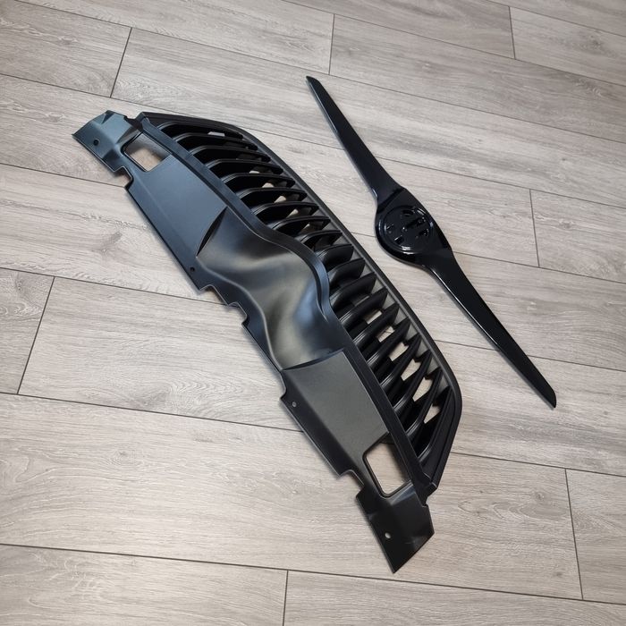 Grila bara fata / radiator / capota Skoda Fabia 2 Facelift 5J Roomster 2010-2014 #NOUA VRS SPORT NEAGRA