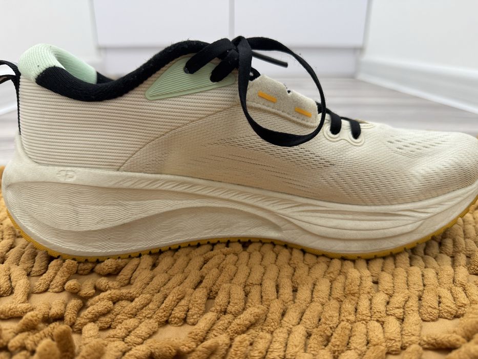 Кроссовки лининг