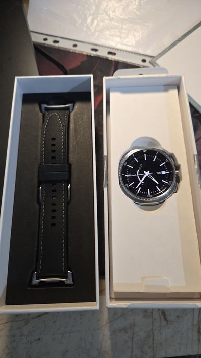 Samsung galaxy watch 8 classic LTE