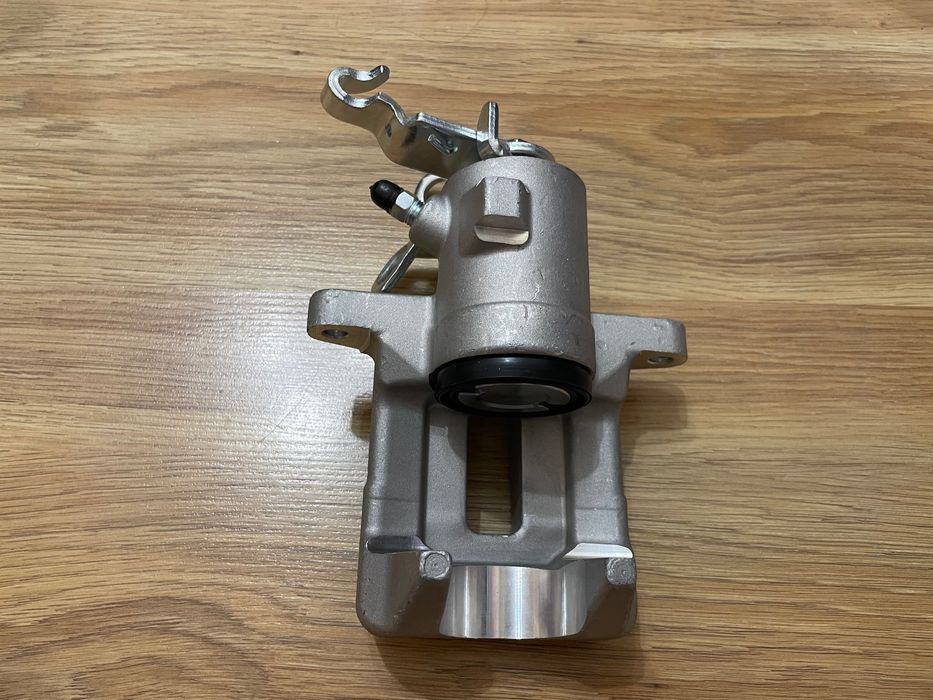 НОВ Ляв спирачен апарат Audi A3 8P Golf 5 Golf 6 Seat Leon 1K0615423A