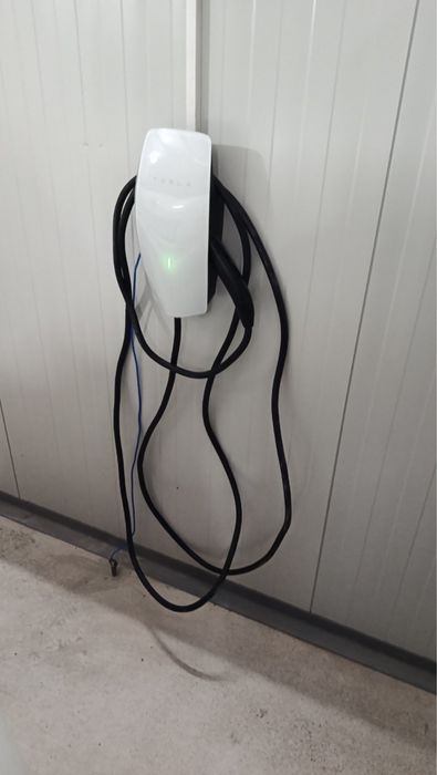 Зарядна станция за Тесла /Gen 3 Charger/