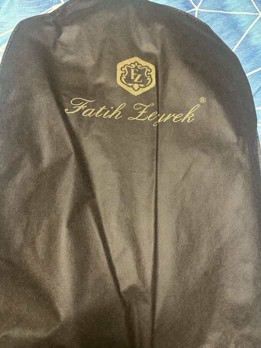 Costum  stare f. Buna