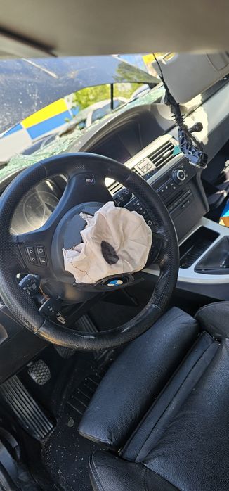 BMW 325D - E90 N57D301 на части