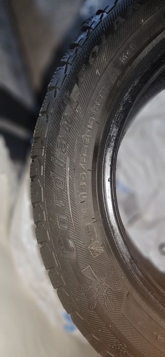 Продам шины зимние R15 , шипованные.