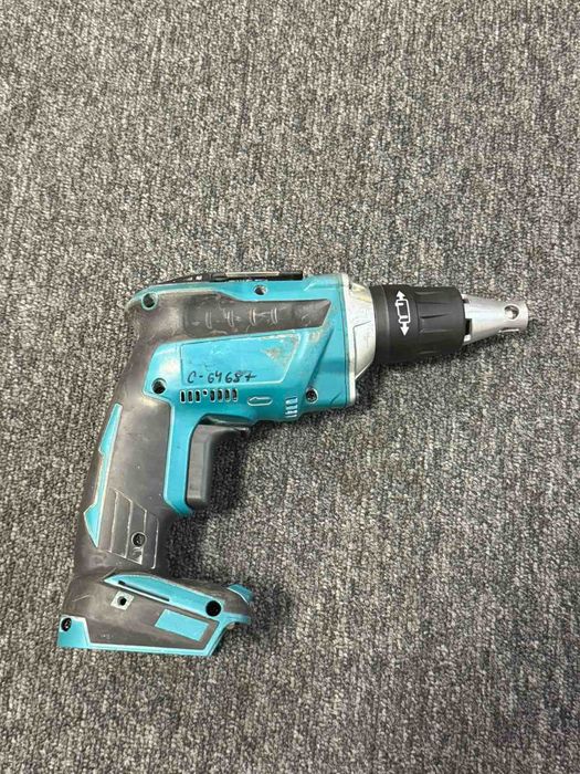 ВТОРА УПОТРЕБА Акумулаторен винтоверт за гипсокартон Makita DFS452Z